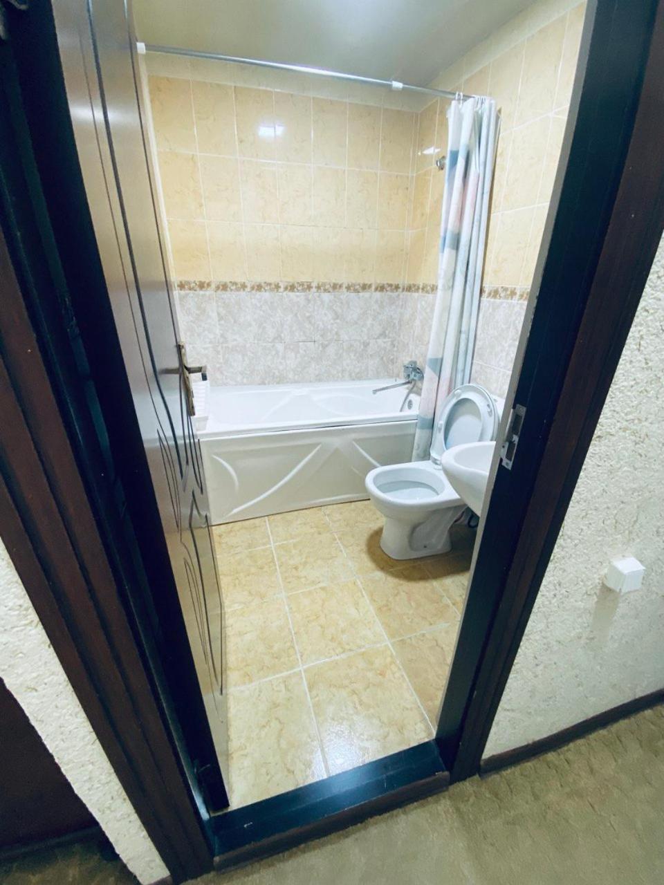 Omar Family Resort بخارى المظهر الخارجي الصورة